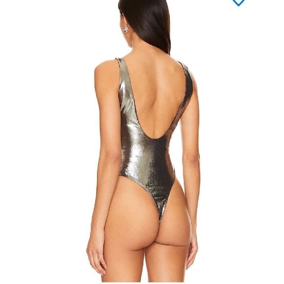 NWT superdown nadia bodysuit silver metallic top blouse Revolve S - Picture 4 of 8